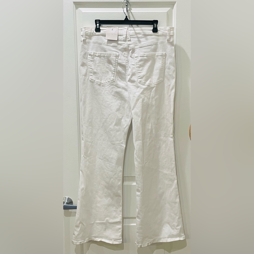 LC Lauren Conrad Super High Rise Flare Jeans - Picture 4 of 5